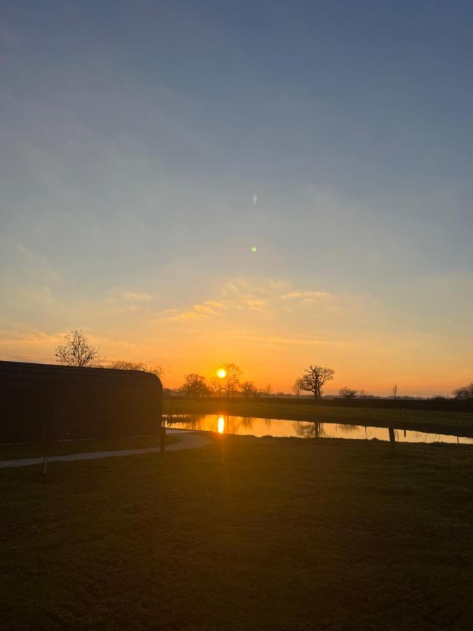 New Farm Cheshire Holidays Winsford  Exterior photo