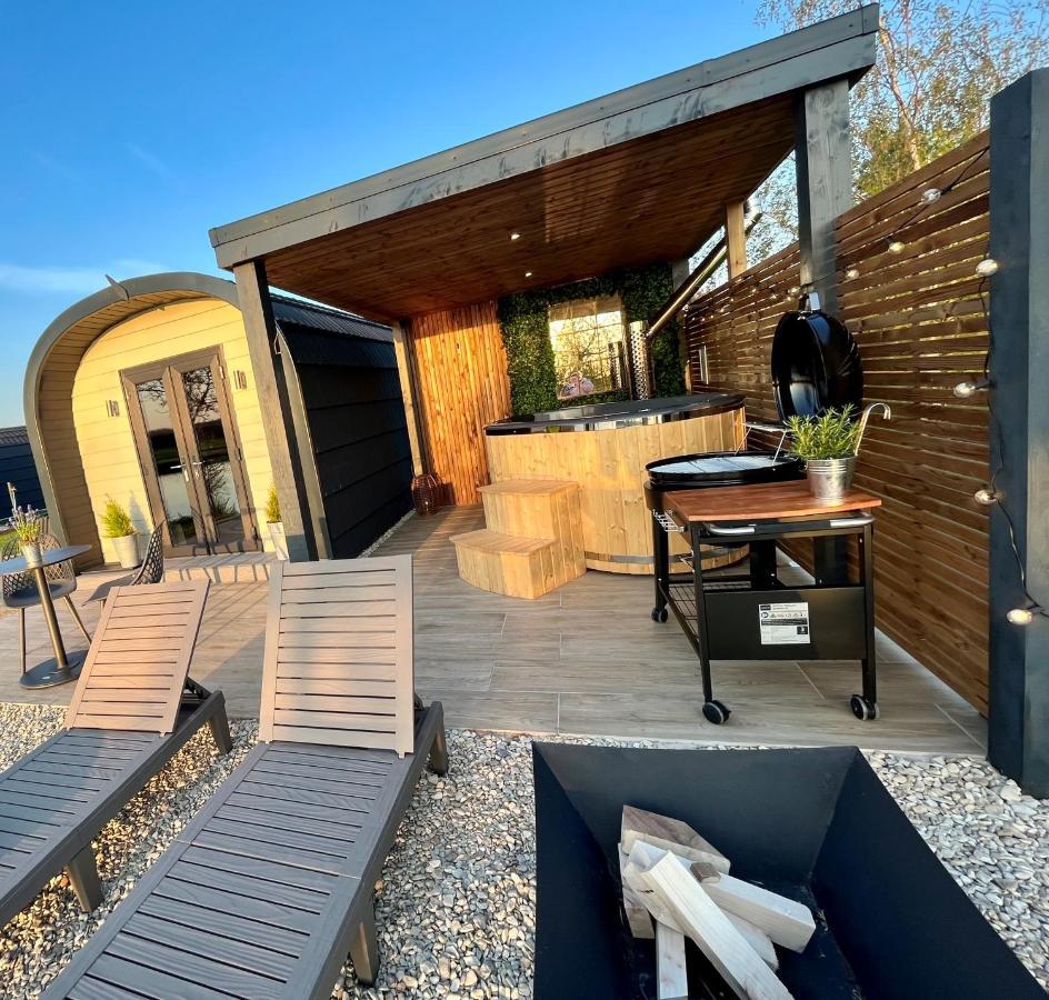 New Farm Cheshire Holidays Winsford  Exterior photo